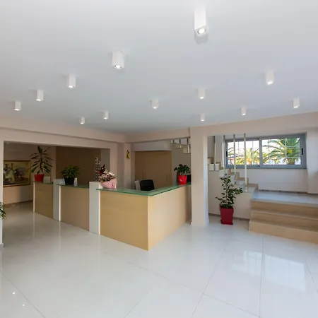 Ξενοδοχείο Palace 4*