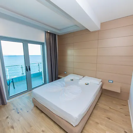 Ξενοδοχείο Palace 4*