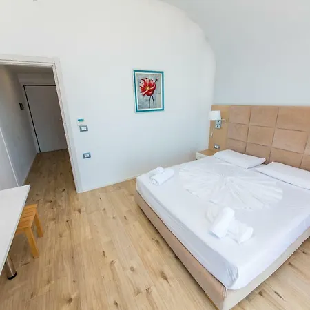 Ξενοδοχείο Palace 4*