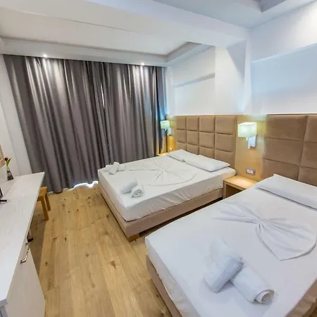 Palace 4* Sarande