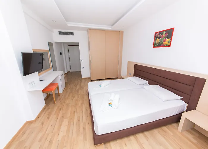 Palace Ξενοδοχείο 4*