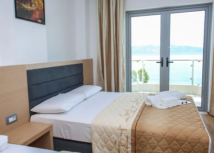 Palace 4* Sarande