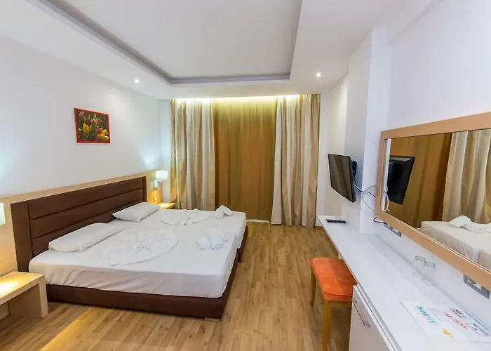 Palace 4* Σαράντα