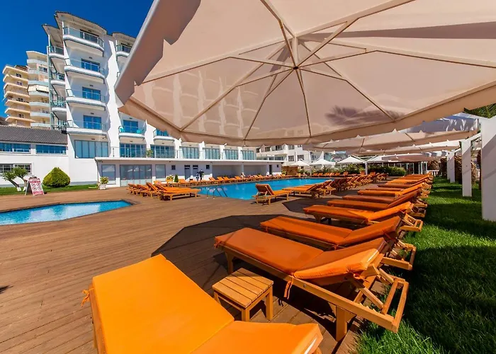 Palace 4* Σαράντα